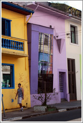 Lavender building.  Rua Artur de Azevedo.  Villa Magdalena neighborhood.