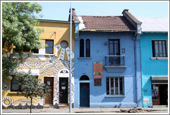 Yellow house (with mosiac), blue house and aquamarine house, Pur?ma, Bellavista.