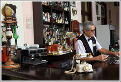 Bartender in the bar of the Hotel Nacional de Cuba.
