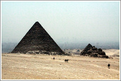 Pyramid of Menkaure and Pyramids of Queens.