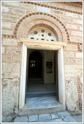 Door of the Aghion Apostolon (&#902;&#947;&#953;&#959;&#957; &#913;&#960;&#972;&#963;&#964;&#959;&#955;&#959;&#957;) church at Agora (&#913;&#947;&#959;&#961;&#940;).